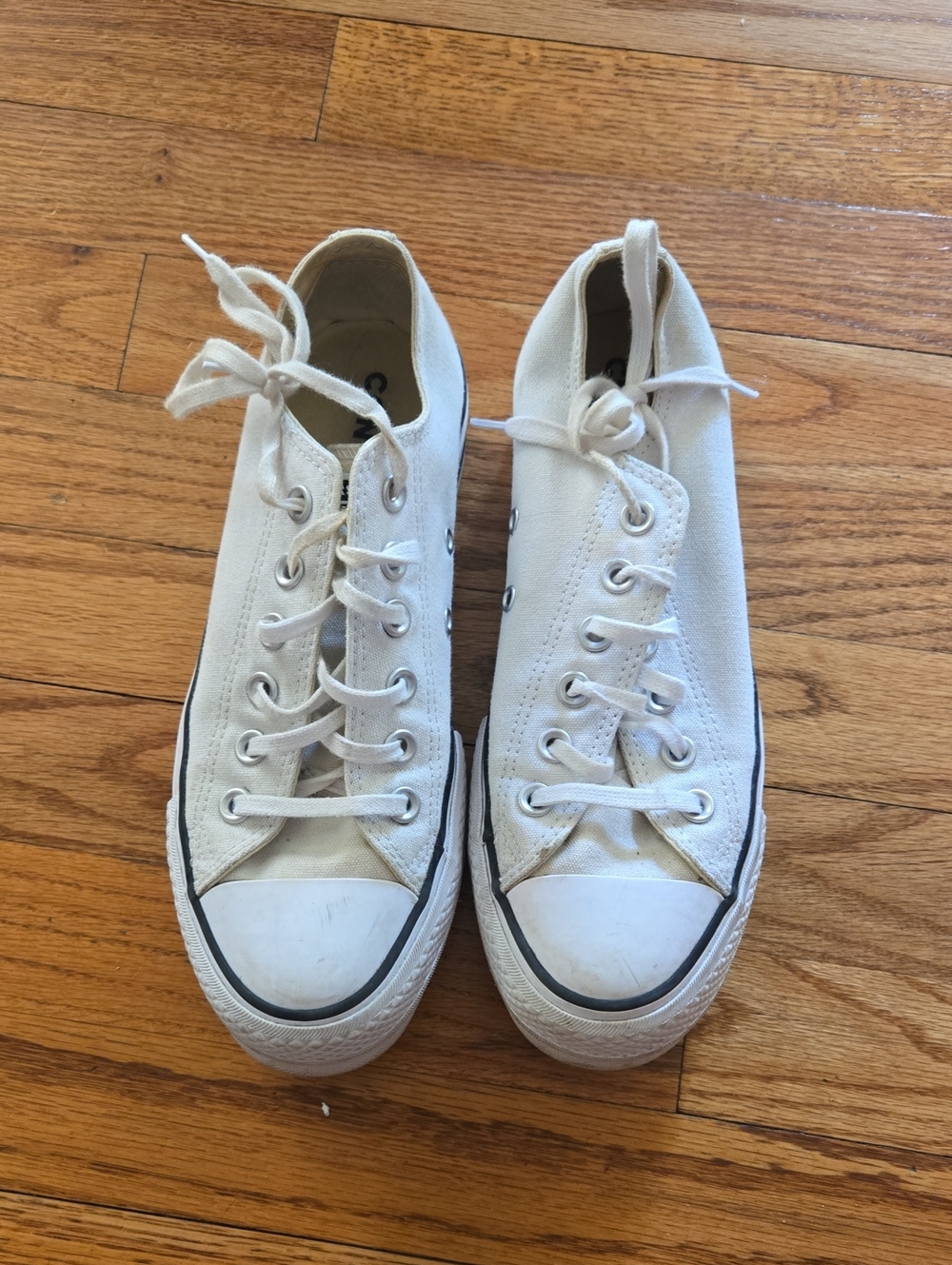 Converse All Star Rubber Sole Sneaker (Right) Fits Womens 6.5
